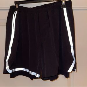Lululemon shorts w/reflective lining